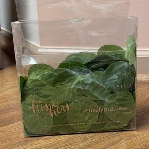 1250 eucalyptus pieces;